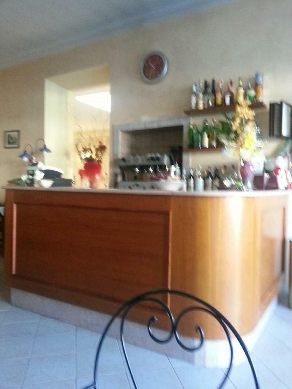 Hotel La Milanese Пиетра Лигуре Екстериор снимка