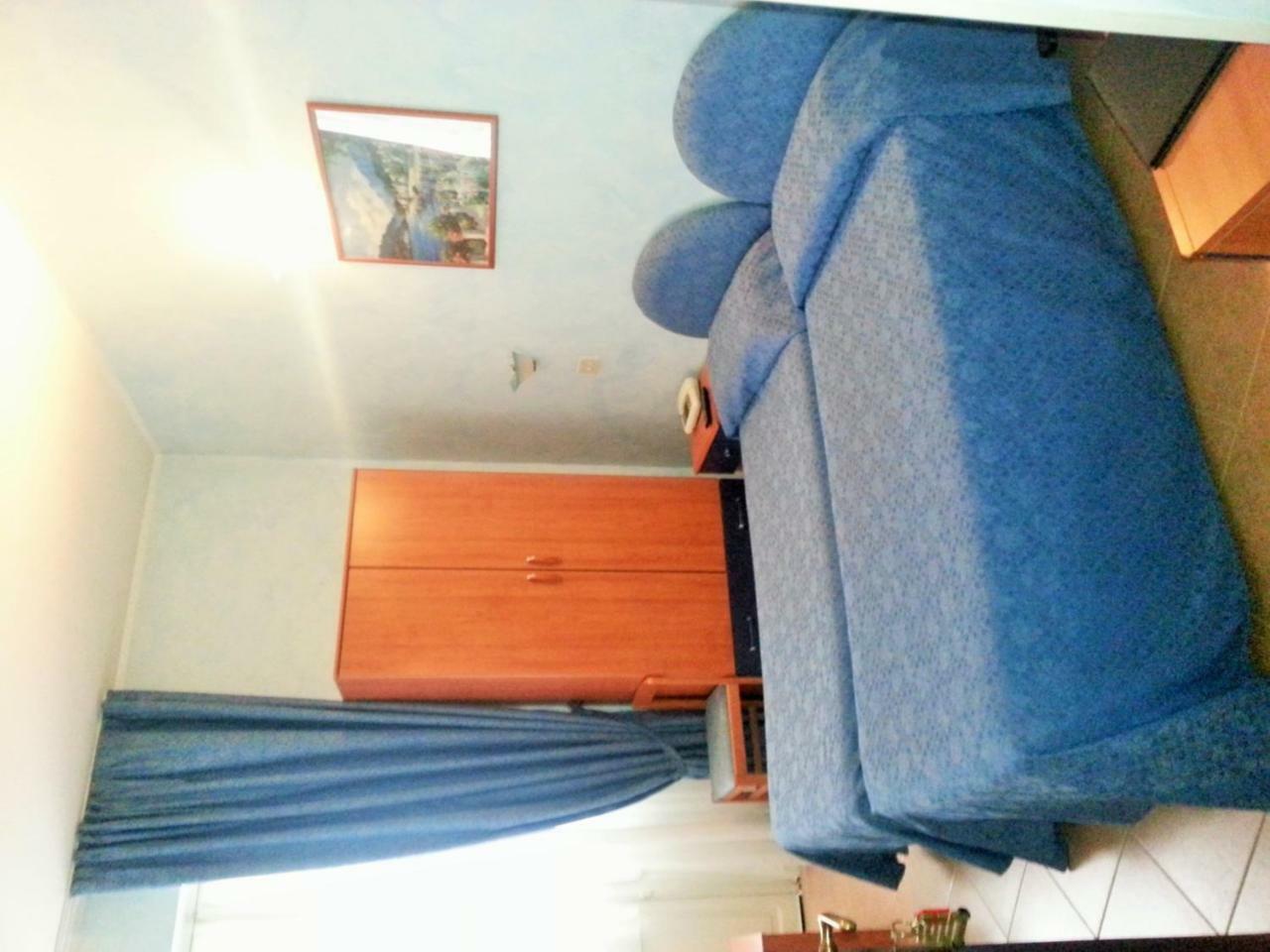 Hotel La Milanese Пиетра Лигуре Екстериор снимка